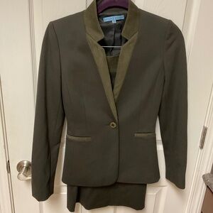 Antonio Melani size 0 2 suit.  Jacket/skirt.  EUC. Tailored.  Loden green